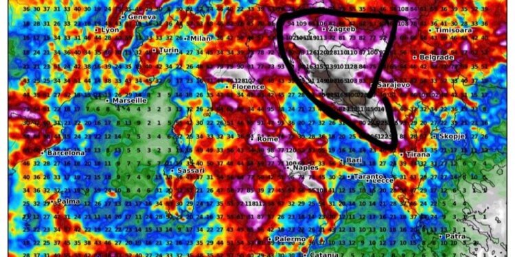 Sasi e madhe reshjesh në Ballkan, vendet ku parashihen mundësi për vërshime!