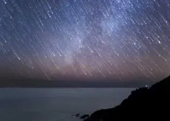 Sytë nga qielli përgjatë këtyre tri netëve, shiu i meteorëve dhuron spektakël