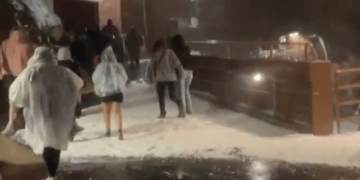 Pamje dramatike: Breshër gjatë koncertit, gati 100 të lënduar