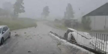 Stuhi të reja të fuqishme përshkojnë Ballkanin breshër i madh në Slloveni!