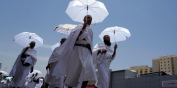 Nxehtësi e madhe në Haxh, temperaturat arrijnë në 48 gradë Celsius