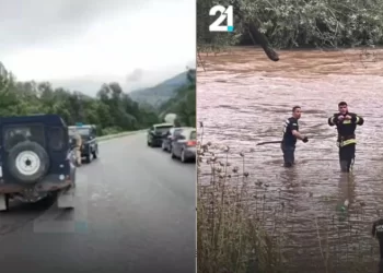 Aksident në rrugën Shkup-Prishtinë, vetura bie në lumë, po kërkohen 3 persona