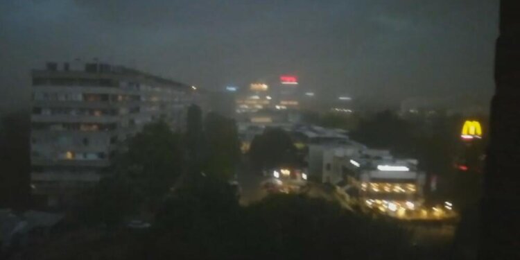 Stuhi e madhe edhe në Serbi, raportohet për një fëmijë të vdekur