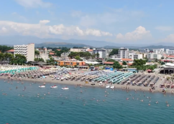 “Velipoja më e pastër se asnjëherë më parë, plazhi është plot”