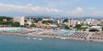 “Velipoja më e pastër se asnjëherë më parë, plazhi është plot”