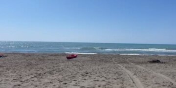 Sapo ra në kontakt me ujin, vdes një tjetër pushues në plazhet e Shqipërisë
