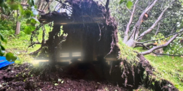 Moti i keq, rreth 90 persona bllokohen në një kasolle në Slloveni