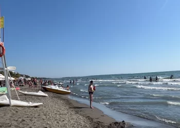 Infarkti në det, pse po preken edhe moshat e reja? Kardiologu tregon gabimin që mund të jetë fatal