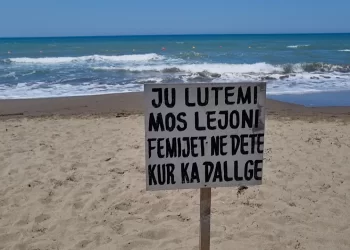 “Mos notoni kundër rrymës”, ekspertët e notit tregojnë si t’i shpëtosh kurtheve të detit