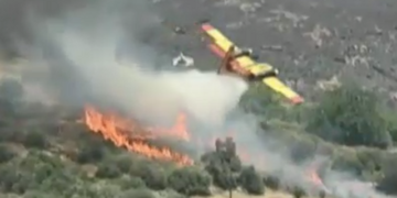 Rrëzohet avioni i angazhuar në shuarjen e zjarrit në Greqi!