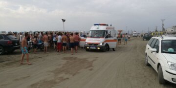 Gjendet i vdekur në breg të detit një 39-vjeçar në Durrës