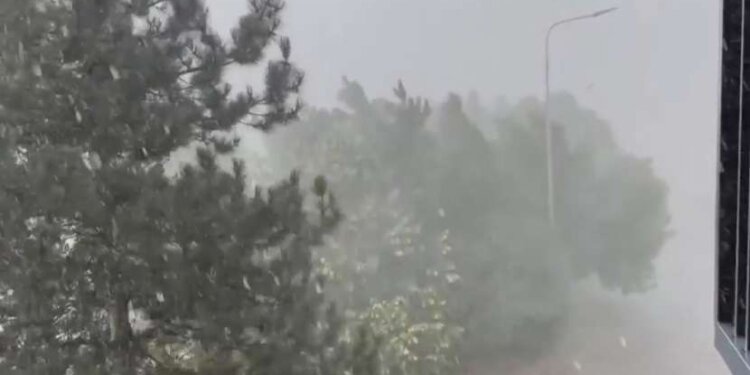 Stuhia kalimtare, e izoluar përfshiu pjesë të Prizrenit!