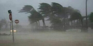 Mot i stuhishëm godet Evropën veriore, anulohen fluturimet e shënohen viktima