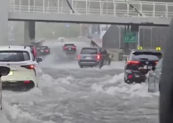 Kaos nga reshjet e shiut në New York, shpallet gjendje emergjente