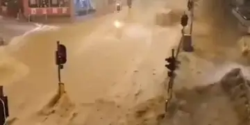 Shirat më të dendur në 140 vite, pamje gati apokaliptike nga Hong-Kongu