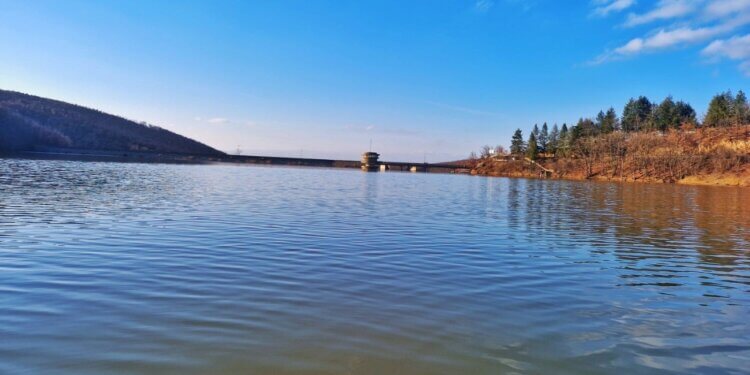 Apel për të mos pirë ujin e Liqenit të Badovcit, këto janë qytetet dhe fshatrat që furnizohen prej tij