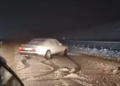Momenti kur Mercedesi rrëshqet nëpër borë në autostradën ‘Ibrahim Rugova’