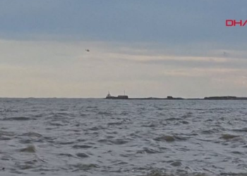 Stuhia “merr” 11 marinarë, kërkime  të mëdha nga ajri dhe deti në Turqi