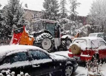 Rikthehet bora në juglindje, trashësia në mëngjes arrin deri në 5 cm! S’ka probleme të mëdha për momentin me rrugët!