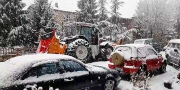 Rikthehet bora në juglindje, trashësia në mëngjes arrin deri në 5 cm! S’ka probleme të mëdha për momentin me rrugët!