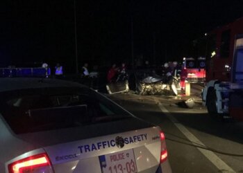 Garat mes veturave në autostradë, tre të vdekur dhe tre të lënduar!!!