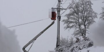 Bora e erërat e forta lënë pa rrymë dy qytete