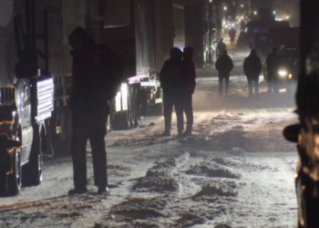 Stuhi bore në Gjermani: Qindra shoferë bllokohen në autostradë