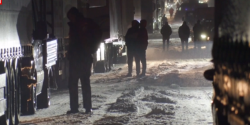 Stuhi bore në Gjermani: Qindra shoferë bllokohen në autostradë