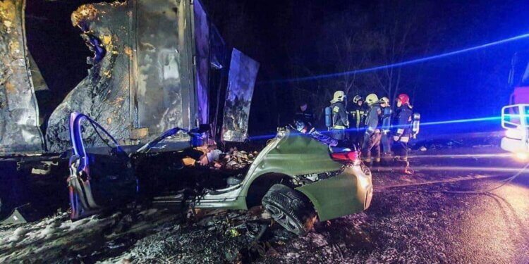 Pamje të rënda nga aksidenti në Hungari ku vdiqën dy mërgimtarë nga Kosova