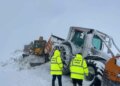 Ngecin edhe mjetet e larta, kaq ka arritur trashësia e borës në fshatin shqiptar