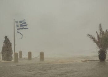 Tornado godet ishullin Rodos të Greqisë – vijnë detajet dhe pamjet nga atje