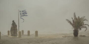 Tornado godet ishullin Rodos të Greqisë – vijnë detajet dhe pamjet nga atje