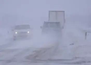 Norvegjia përgatitet për stuhinë më të fuqishme në 30 vitet e fundit