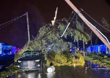 Tornado godet shtetin amerikan, tre të vdekur