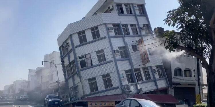 Tërmet i fuqishëm në Tajvan: Raportohen viktima, shemben dhjetëra ndërtesa