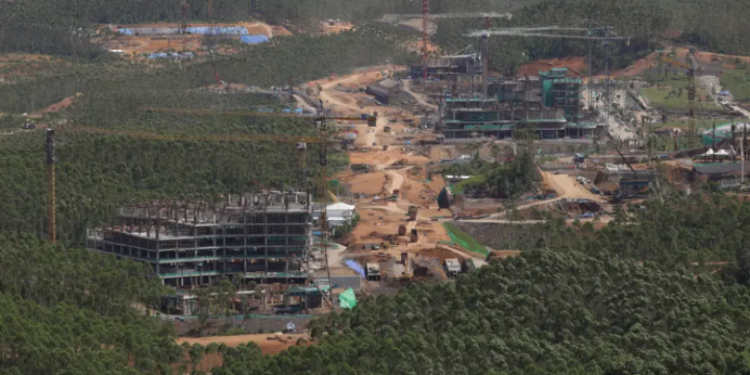 Një nga qytetet më të mëdha në botë po “fundoset” – do të shpenzohen 35 miliardë dollarë për ndërtimin e një kryeqyteti të ri