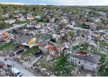 Tornadot godasin SHBA-në, shkaktojnë dëme të mëdha