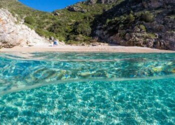 Brenda ishullit të mahnitshëm të Sazanit në Shqipëri, detaje që ndoshta nuk i keni ditur
