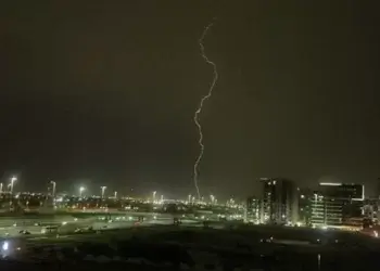 Çfarë janë retë artificiale dhe a i shkaktuan ato përmbytjet e mëdha në Dubai?