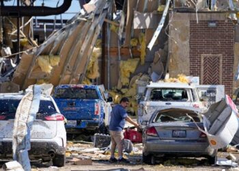 Të paktën 25 të vdekur nga tornadot dhe stuhitë në SHBA
