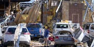 Të paktën 25 të vdekur nga tornadot dhe stuhitë në SHBA