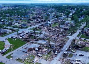 Tornado e fuqishme shkatërron një qytezë të tërë në SHBA