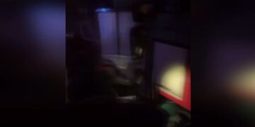 Reshjet e shiut në Prishtinë, autobusi mbeti i bllokuar në ujë -15 udhëtarë u evakuuan