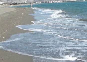 Mbytet një person në plazhin e Velipojës