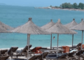 Pak pushues, plazhet e Vlorës thuajse bosh