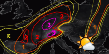 Estofex: Stuhi masive në Evropë sonte, potencial edhe për tornado!