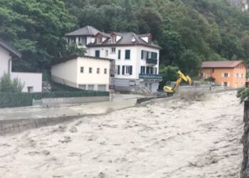 Vdes një person pas përmbytjeve në Zvicër