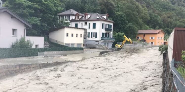 Vdes një person pas përmbytjeve në Zvicër