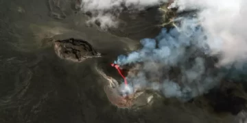 Italia në alarm pasi shpërtheu vullkani Etna