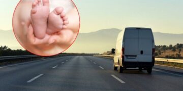 Foshnja një vjeç gjendet në autostradë, i mbijetoi stuhive në Louisiana për dy ditë